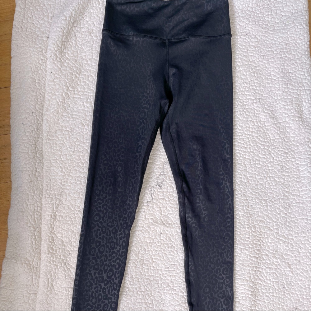 Zyia Black Leopard Light n Tight Legging